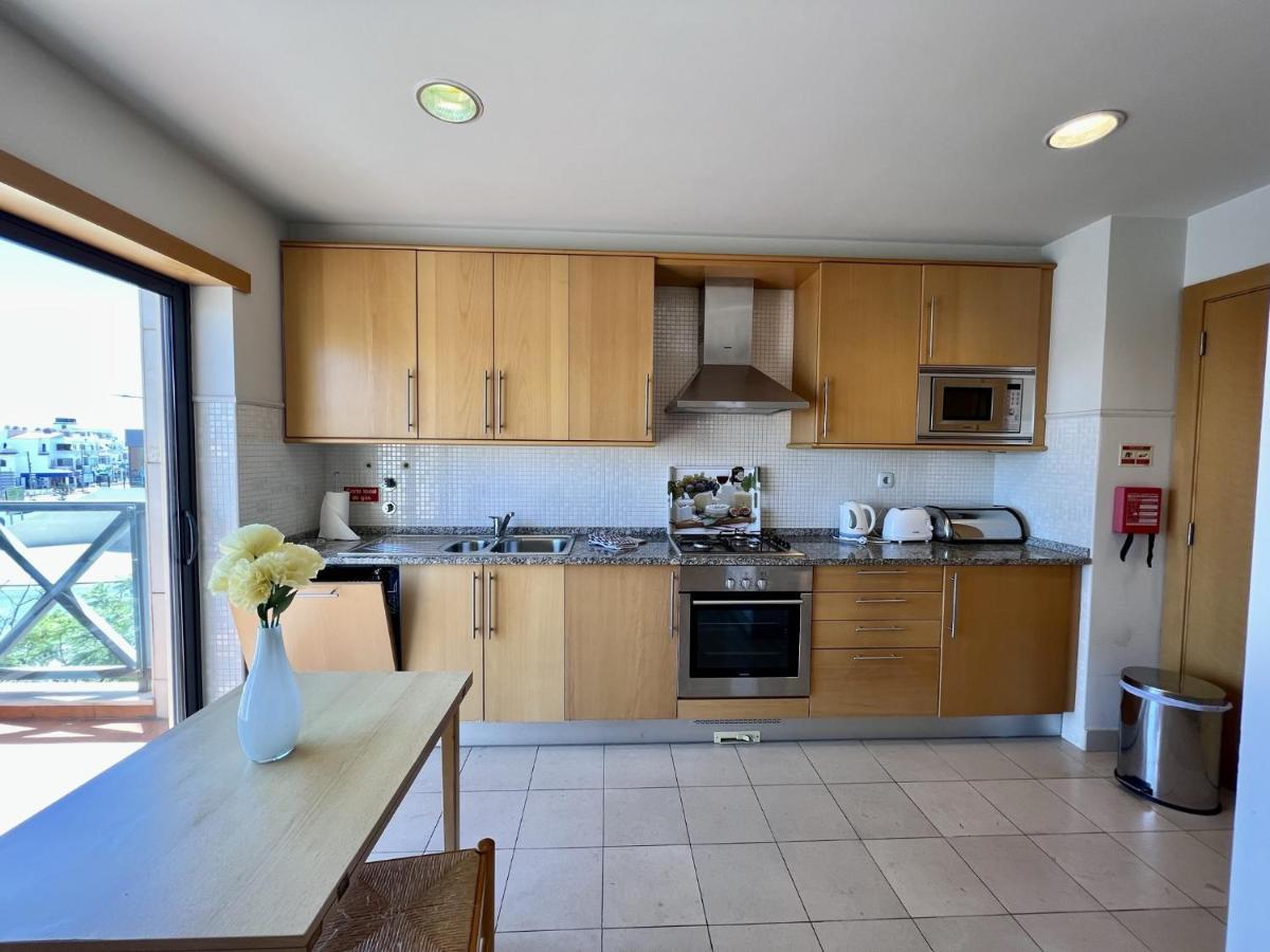 Modern 2 With Pool By Homing Apartamento Albufeira