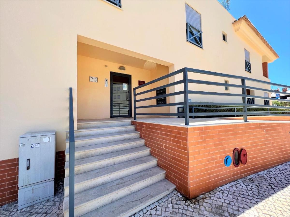 Modern 2 With Pool By Homing Apartamento *