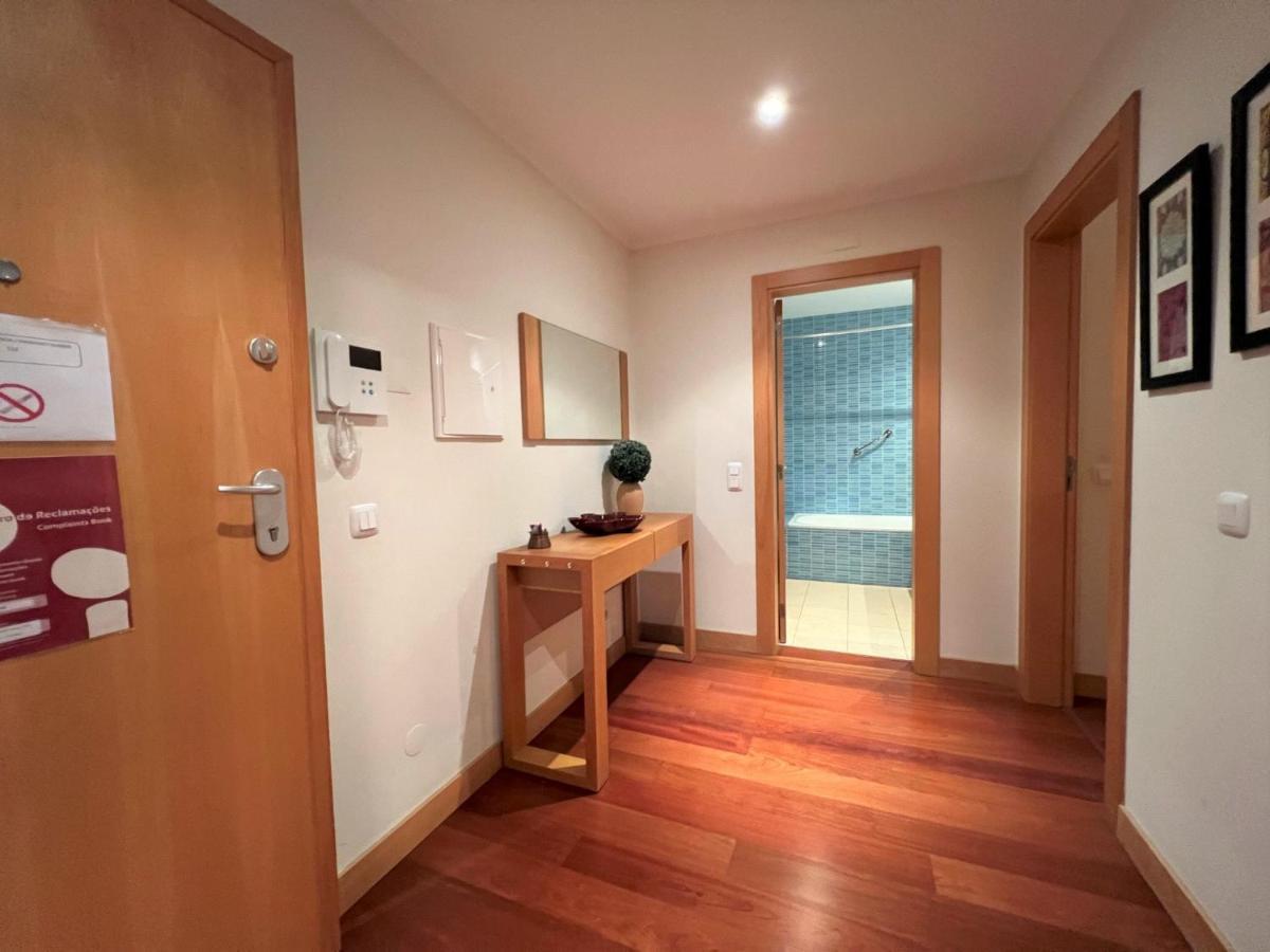 Modern 2 With Pool By Homing Apartamento