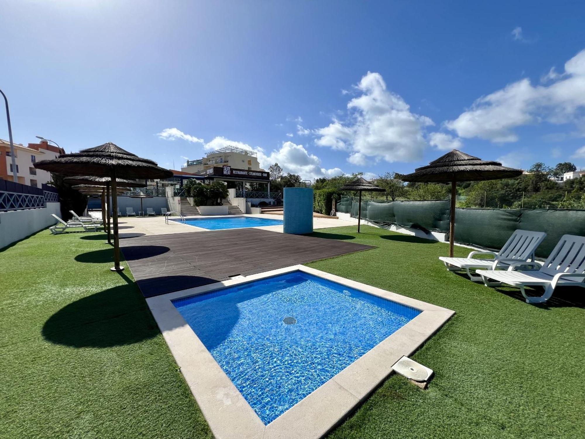 Apartamento Modern 2 With Pool By Homing