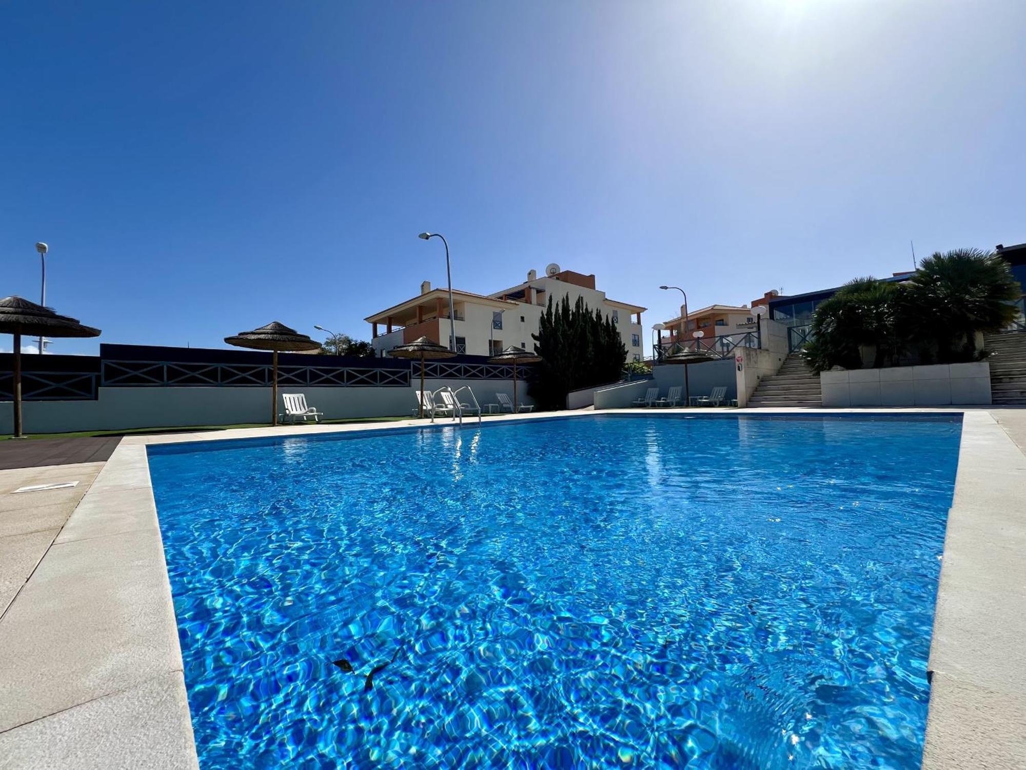 Modern 2 With Pool By Homing Apartamento *